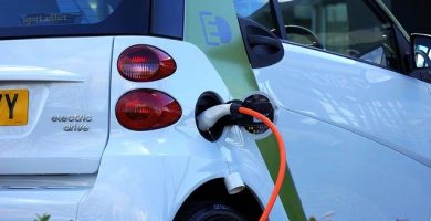 La batalla de precios de los coches electricos en el